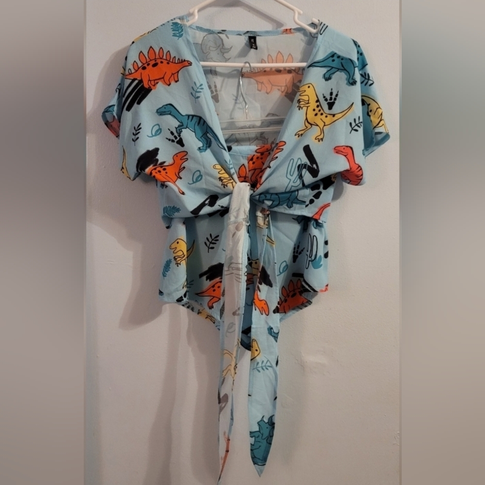 Zaful Dinosaurs light weight crop top Blue shorts set unique T Rex